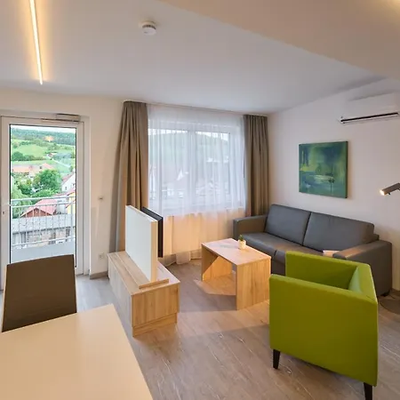 Oda ve Kahvaltı Wohlfuehlappartements „natur & Flair“ 4*