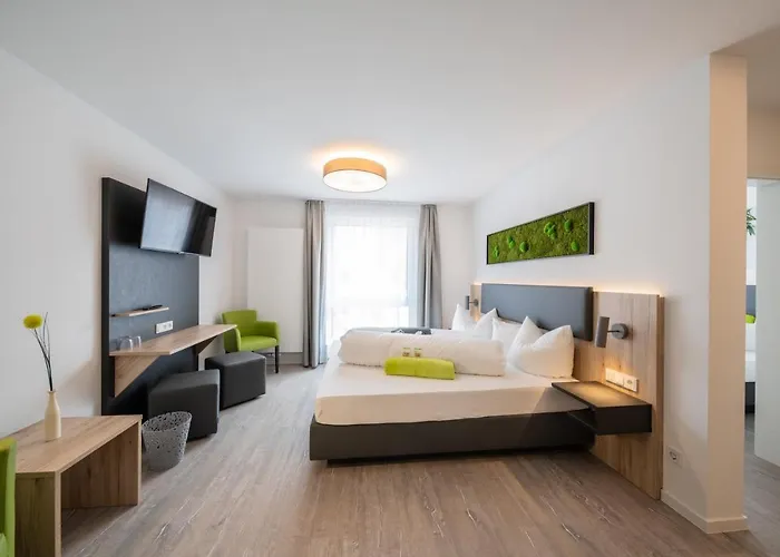 Wohlfuehlappartements „natur & Flair“ Oda ve Kahvaltı Ifta