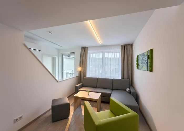 Wohlfuehlappartements „natur & Flair“ Oda ve Kahvaltı Ifta